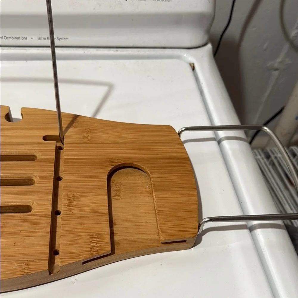 Spa bathtub rack